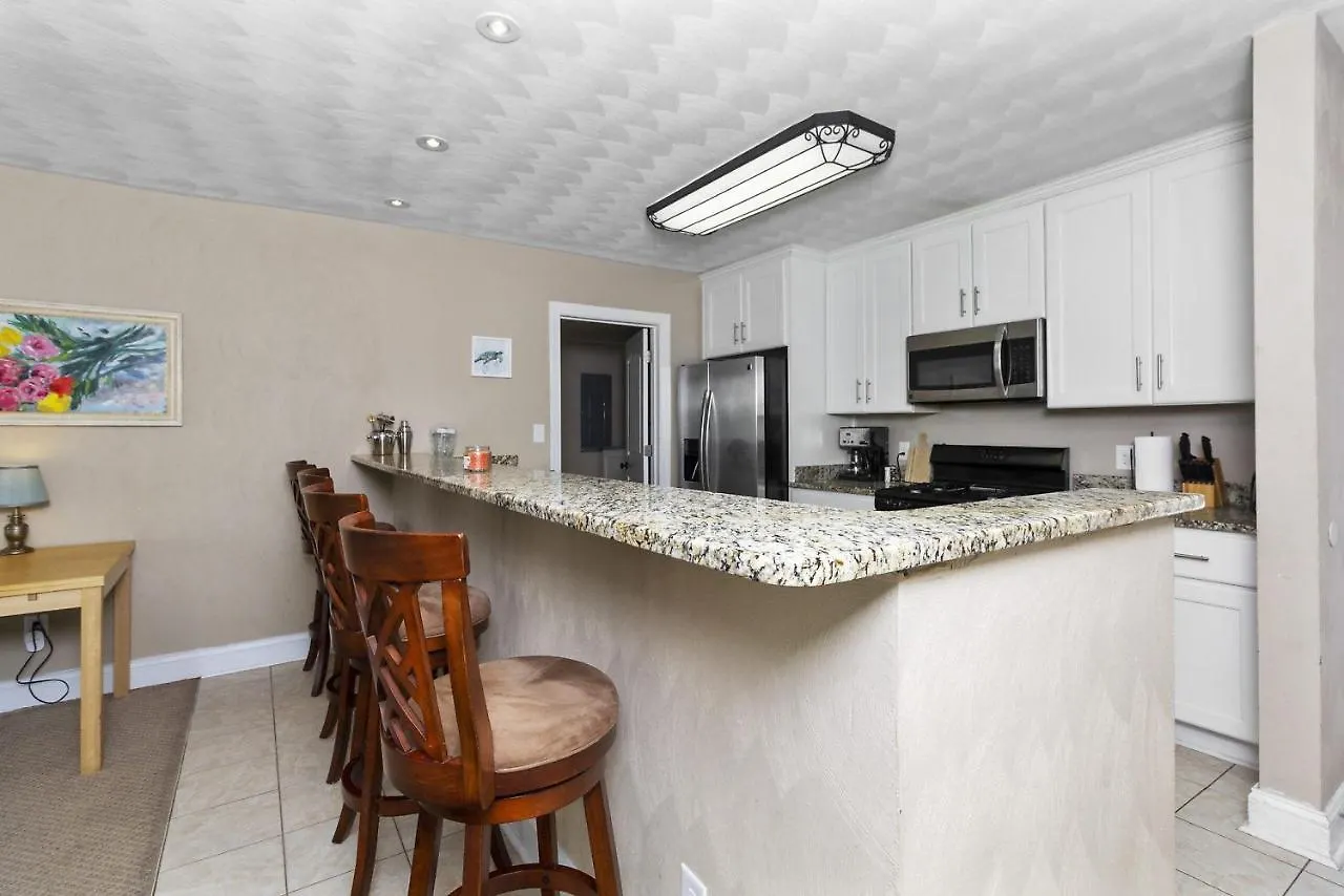 Water Front Delight On The Bay Home Norfolk 0*,  United States